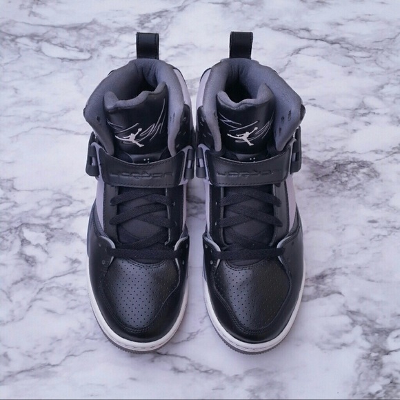 Jordan Flight 45 High Shoes Mens Size 8.5 - Picture 2 of 8